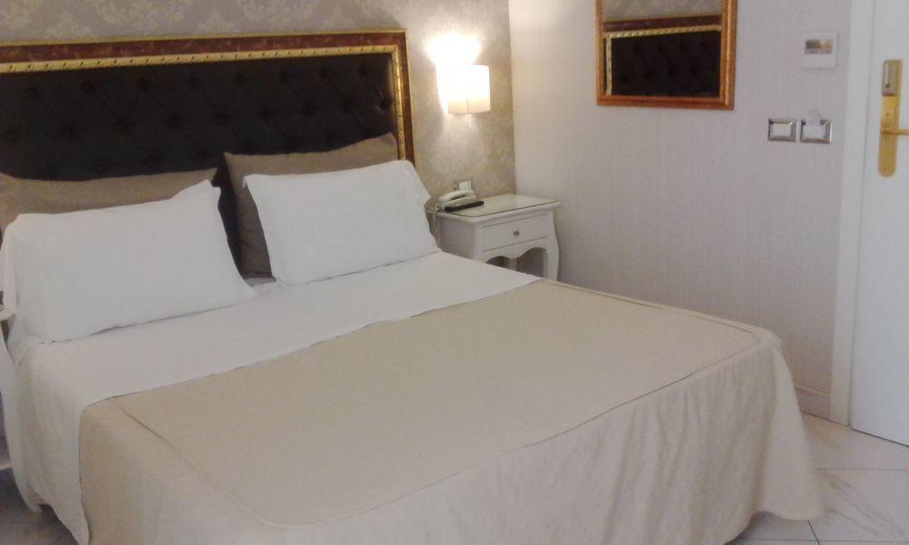 Hotel Residence Villa Del Mare Rimini Kültér fotó