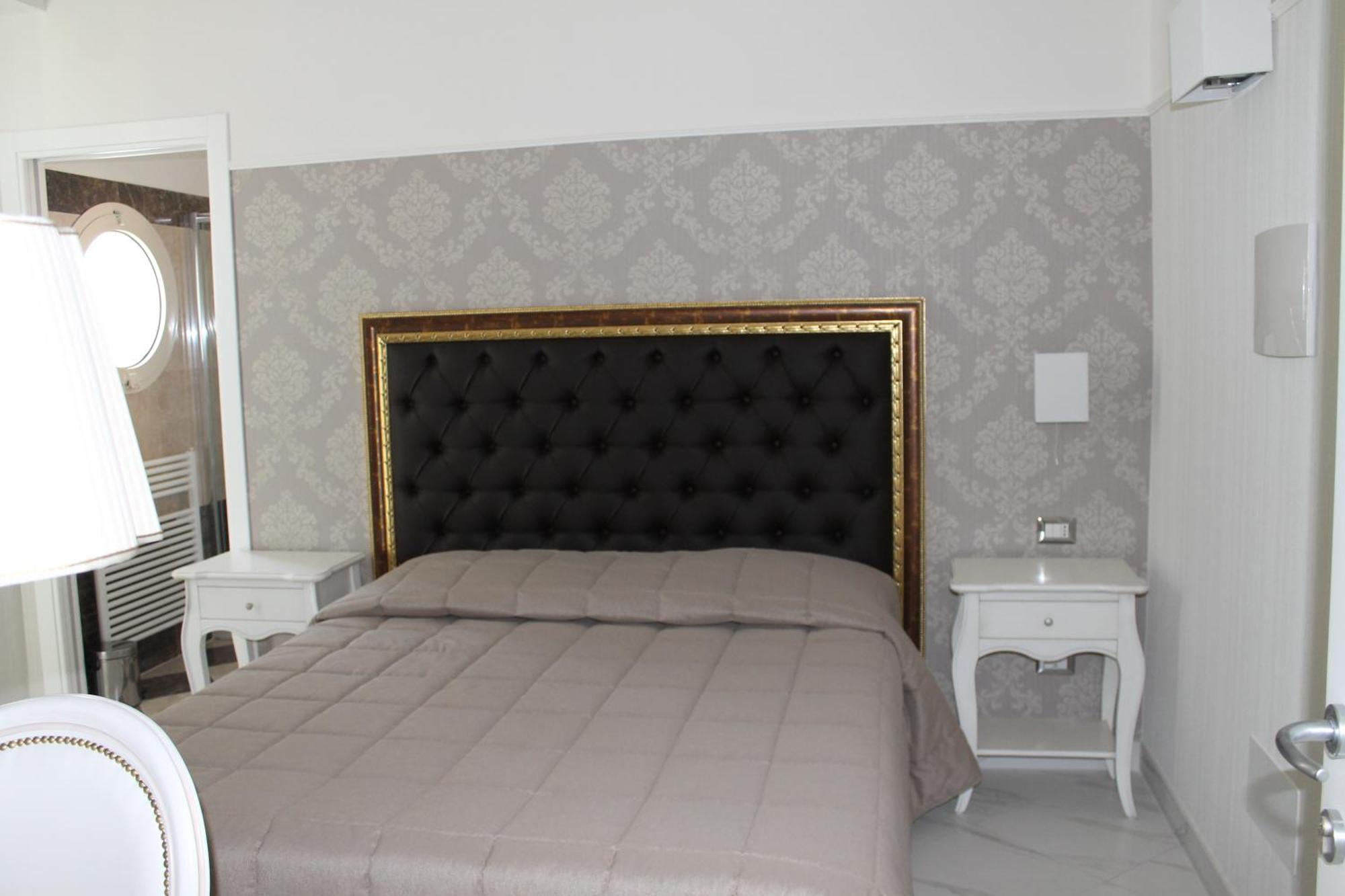 Hotel Residence Villa Del Mare Rimini Kültér fotó