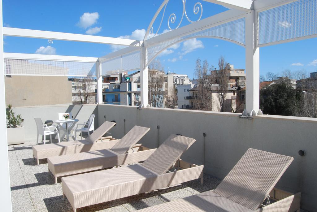 Hotel Residence Villa Del Mare Rimini Kültér fotó