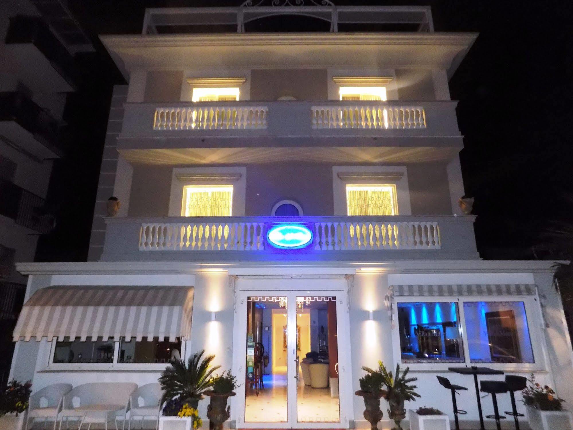 Hotel Residence Villa Del Mare Rimini Kültér fotó